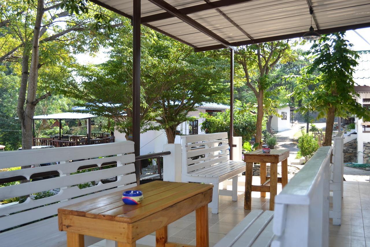 Benjaporn Bungalow Ко-Січанг Екстер'єр фото